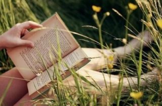 blossom-book-books-girl-hand-Favim.com-138747