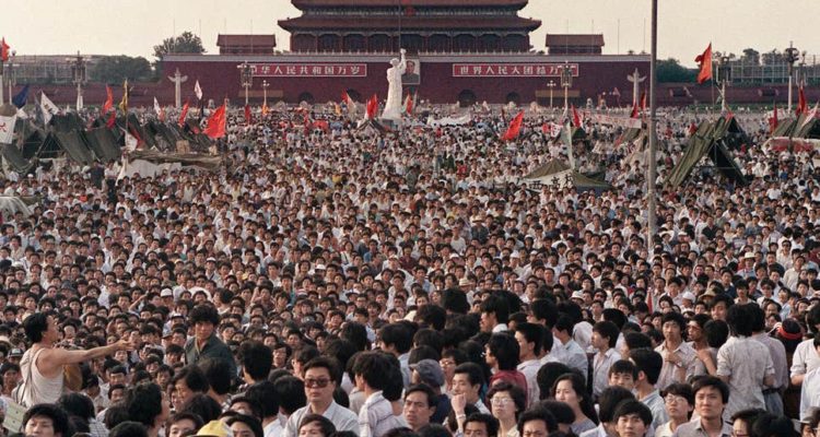 Tiannamen Square protest turned Tiananmen Square massacre 1989
