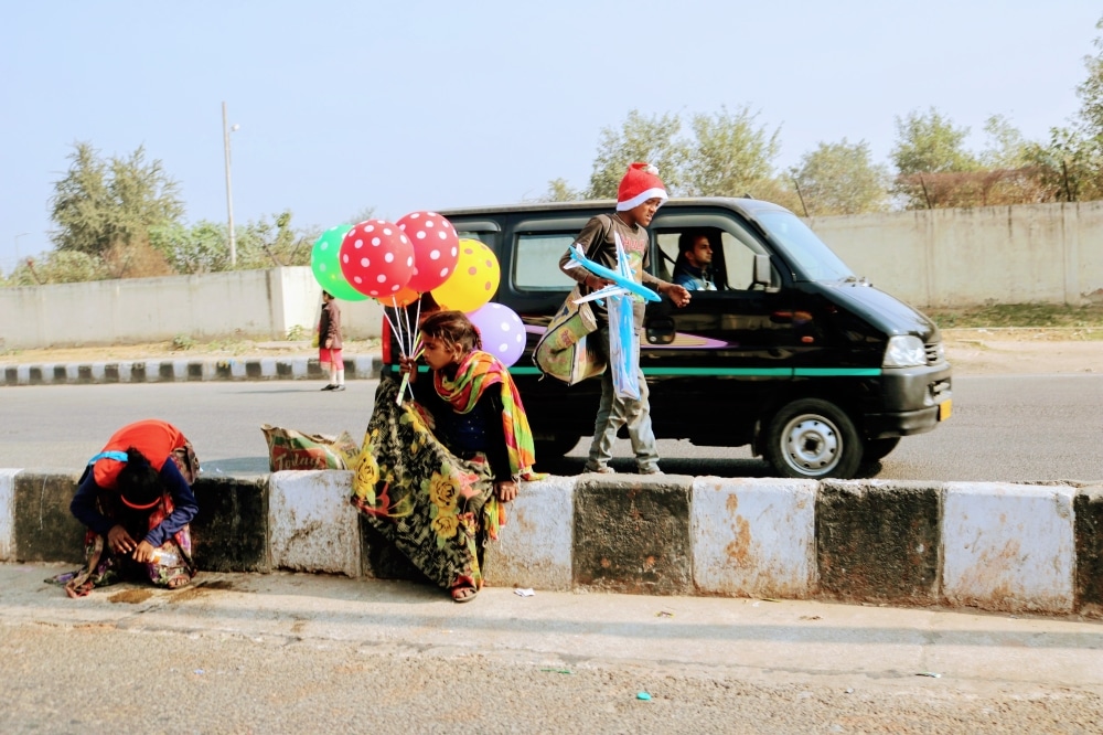 children in street, abolish child labor today